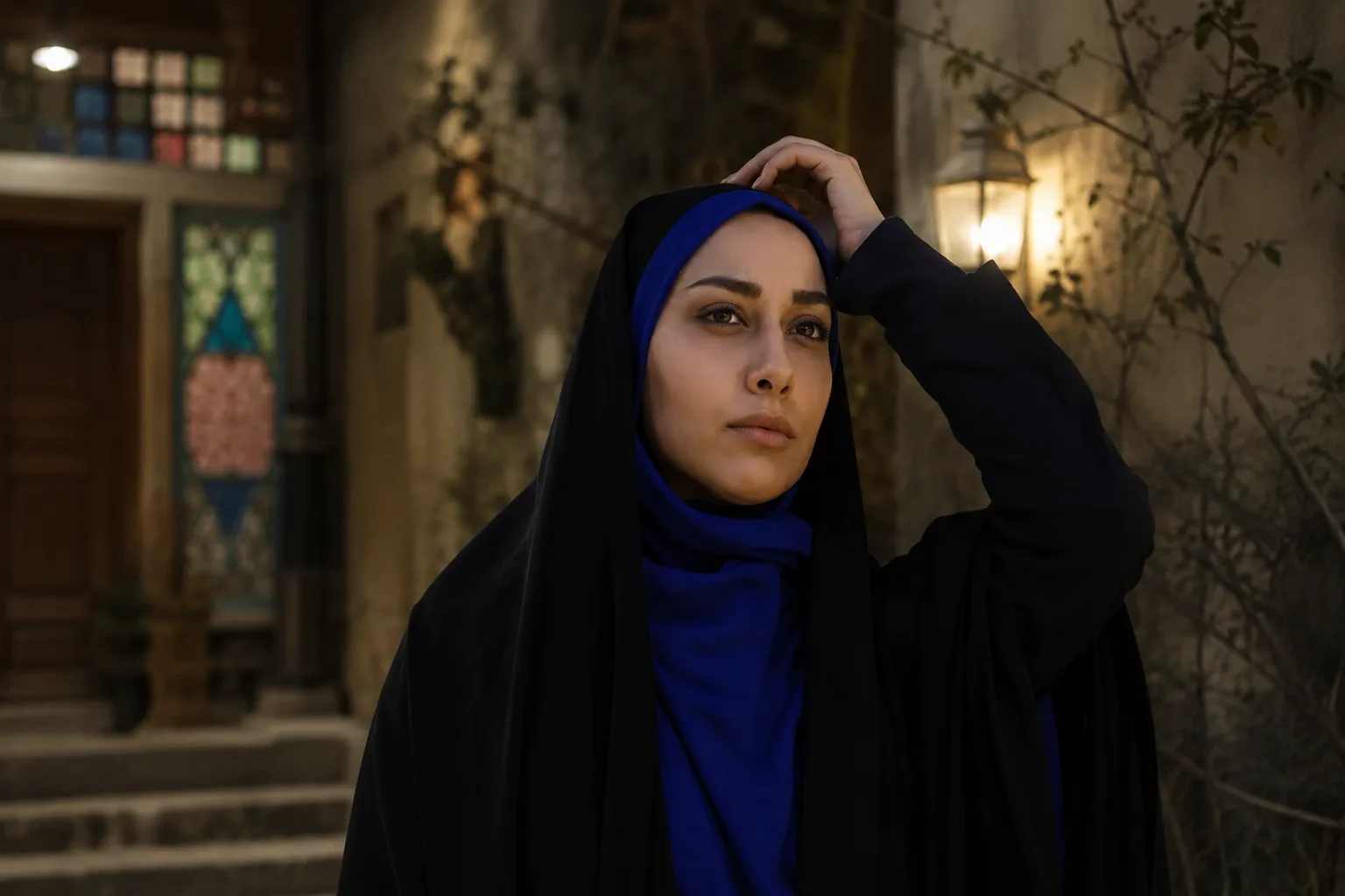 سفر زمان با صدف طاهریان؛ عکس دیده‌نشده در خیابان‌های پاریس سال ۹۸ - تصویر شاخص