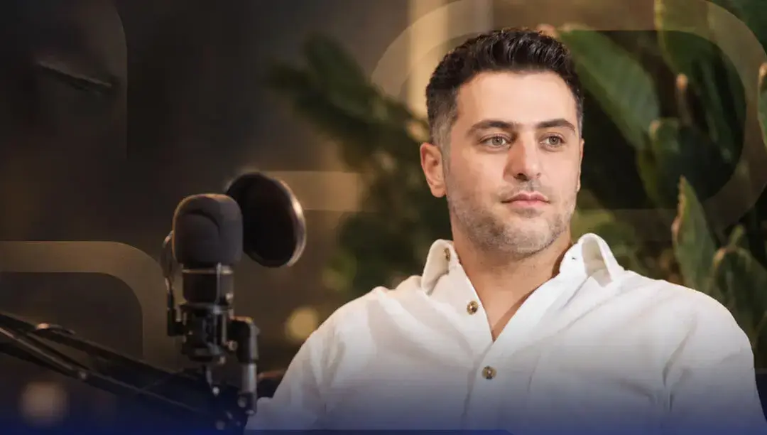 علی ضیا بالاخره ازدواج کرد؛ رونمایی آقای مجری از همسر بی حجابش همه را شوکه کرد!
