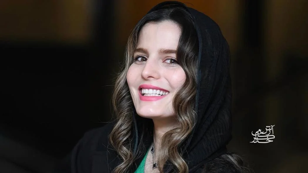 غزاله اکرمی بازیگر سریال کوری در استانبول؛ رازهای پشت عکس‌های احساسی‌اش چیست؟