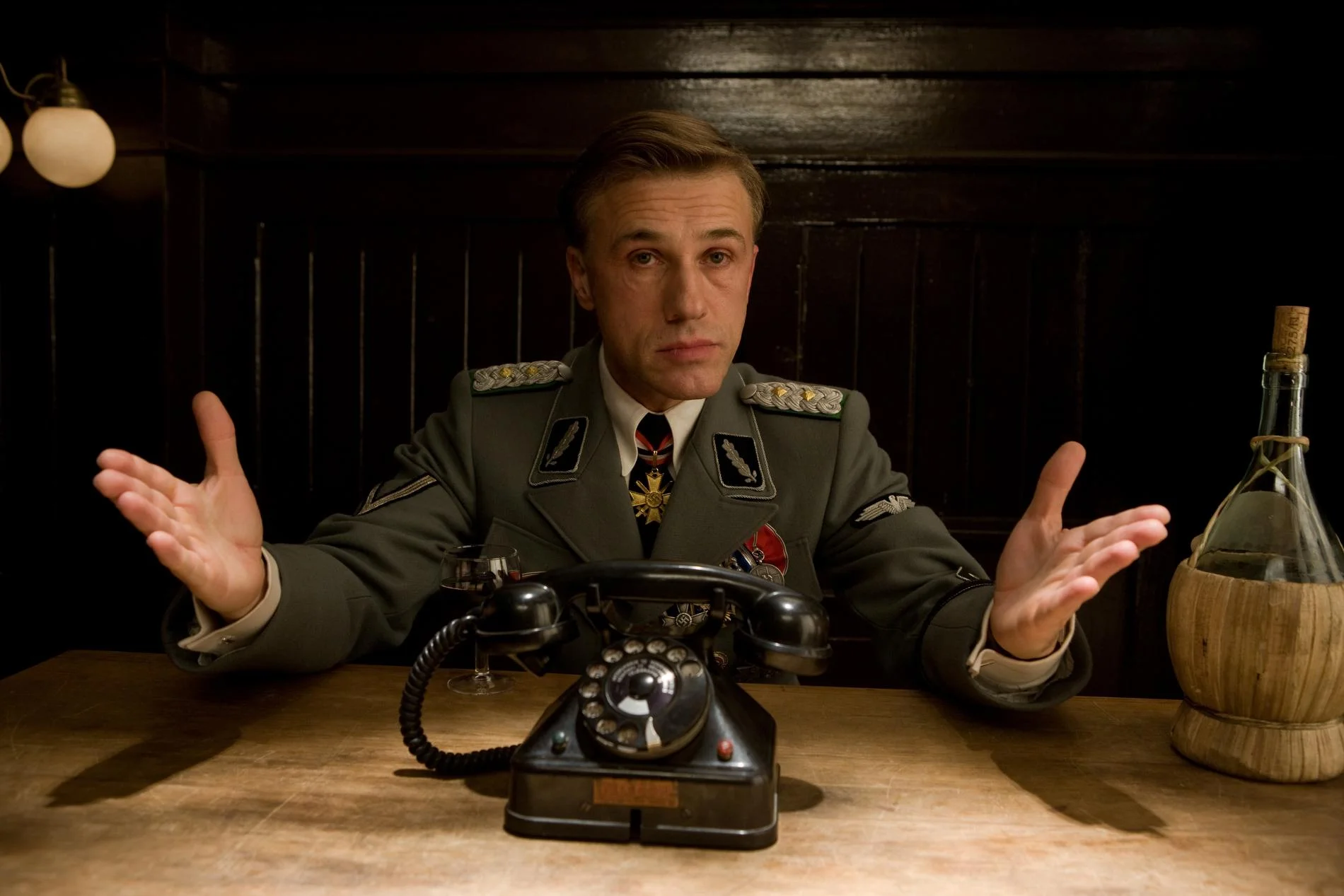 Film Title Inglourious Basterds 8 شخصیت سینمایی که لایق اسپینآف هستند | گیمفا