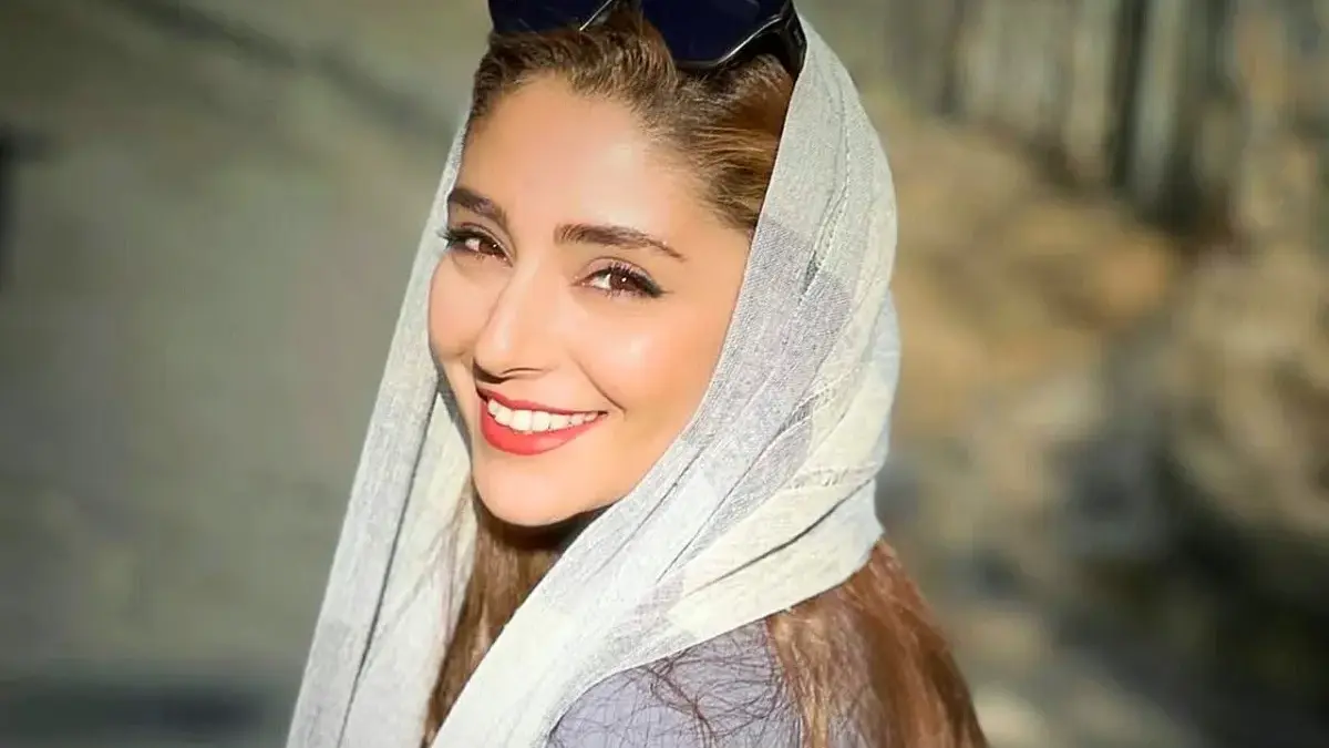 استایل رمانتیک هستی مهدوی‌فر در جدیدترین تصویر