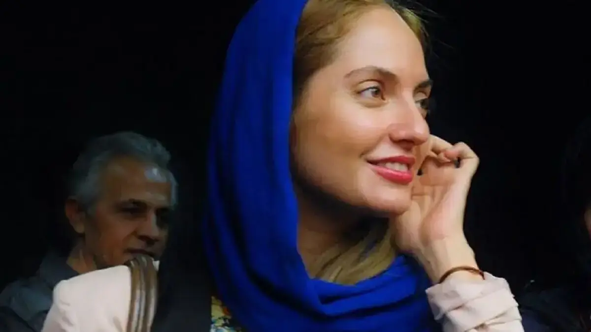 چشم‌ها به ژست خاص هانیه توسلی و مهناز افشار در جشنواره فجر ۹۳ دوخته شد!