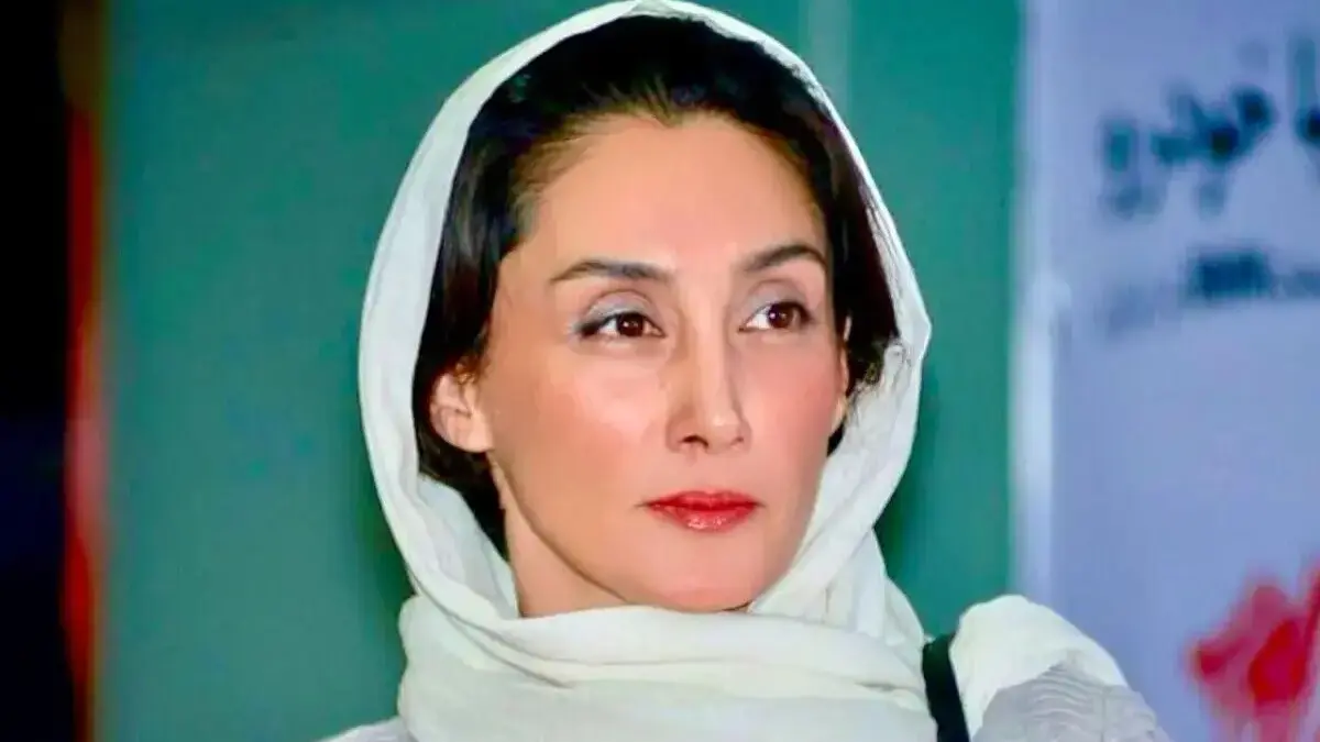 عکس صمیمی و نادر مهناز افشار و هدیه تهرانی در سال 91