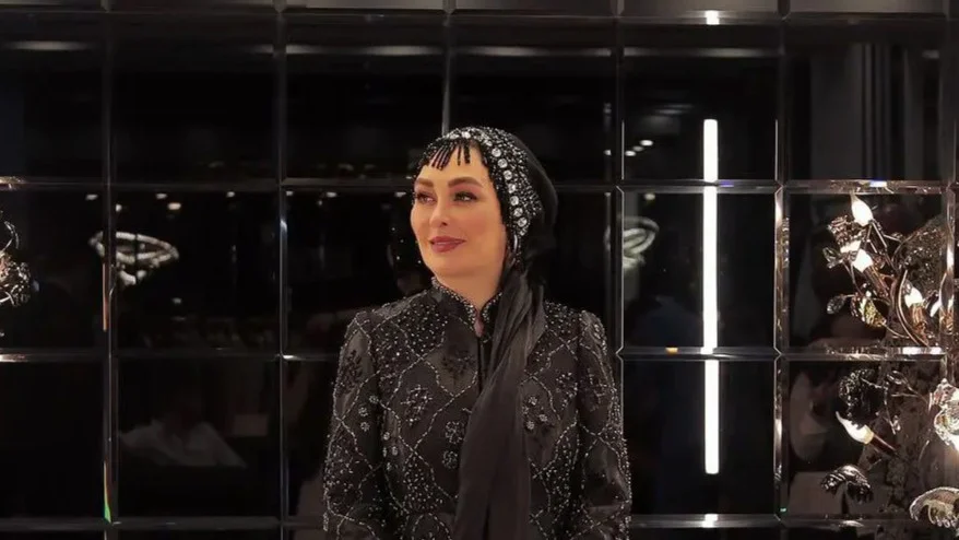 الهام حمیدی با استایل تابستانی و رنگارنگ در قلب میلان؛ کلیسای باشکوه دومو!