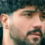 بیوگرافی و حواشی زندگی سینا مهراد؛ همسر، خانواده، سن و فیلم‌ها