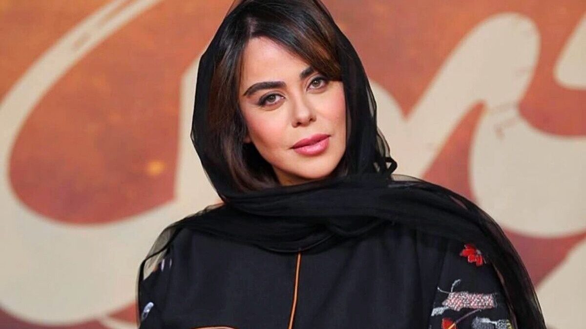 تصاویر جدید الهام اخوان با استایل قرمز