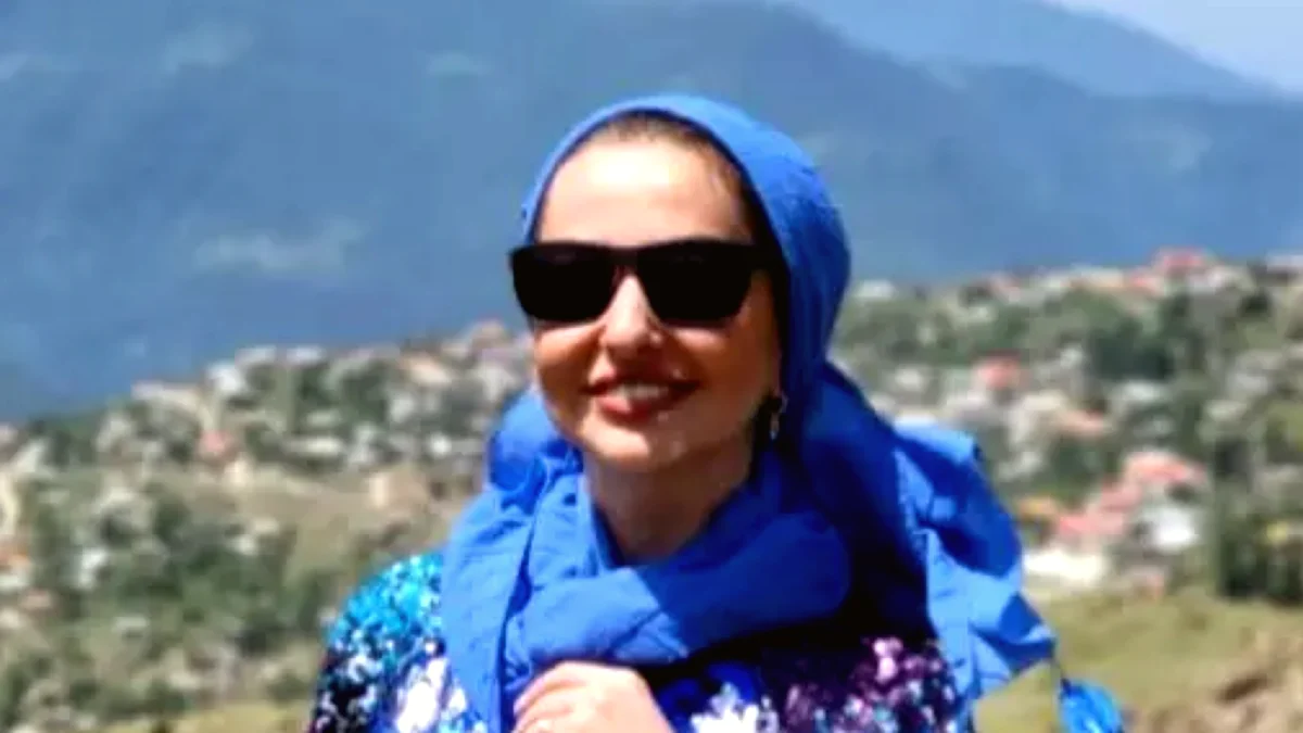 دکوراسیون شلوغ و لوکس خانه نفیسه روشن در تهران