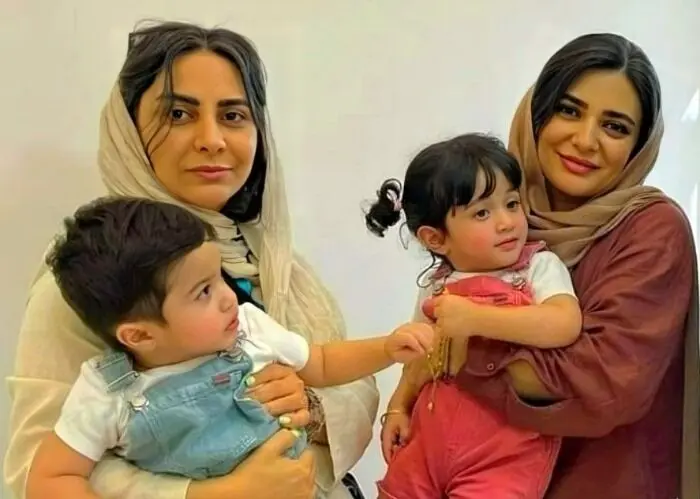 لیندا کیانی و فرزندانش