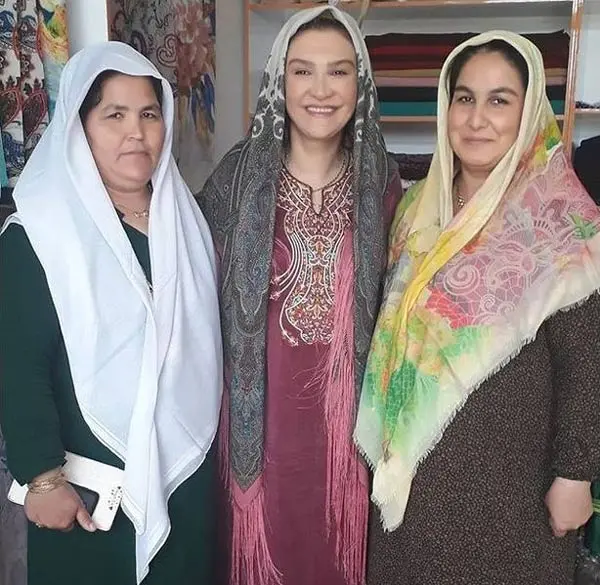 بیوگرافی مینا نوروزی بیوگرافی مینا نوروزی