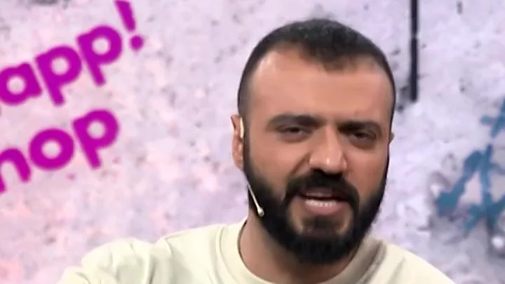 ابوطالب در «فان ابوطالب» امیر قلعه‌ نویی را بی‌رحمانه به چالش کشید؛ کنایه‌های جنجالی به سرمربی تیم ملی