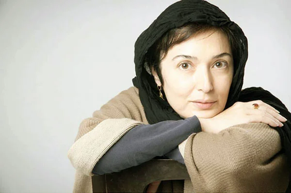 آتنه فقیه نصیری آتنه فقیه نصیری