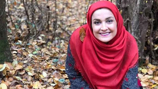 آزاده آل آیوب آزاده آل آیوب
