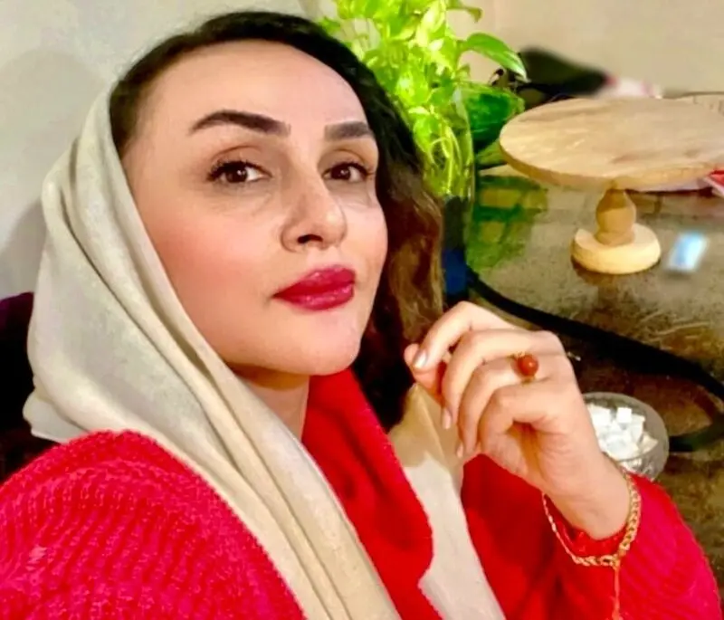 رقیه شادخواه