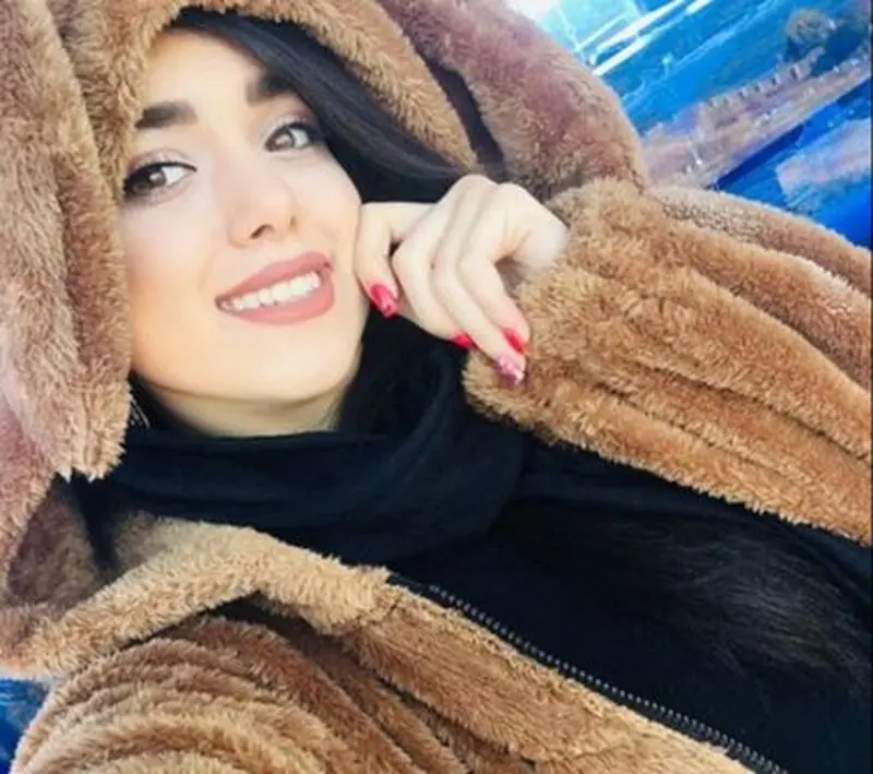 سارا مقربی