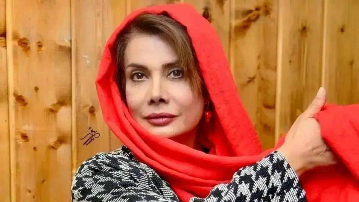 عکس| چهره شناخته نشده و قبل از عمل «عاطفه رضوی» 19 ساله پیش و در سال 66