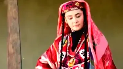 تغییر چشمگیر چهره لطافت یوسفی بازیگر تاجیکی سریال در چشم باد پس از 16 سال