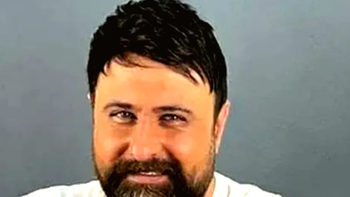 دانلود آهنگ باشکوه محمد علیزاده ؛ «عشق فوق العاده»