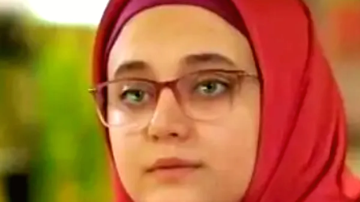 بیوگرافی و حواشی زندگی مهتاب جامی بازیگر «بچه مهندس»  و همسر چهار شانه اش/ این دختر کوچولو چقدر بزگ شده