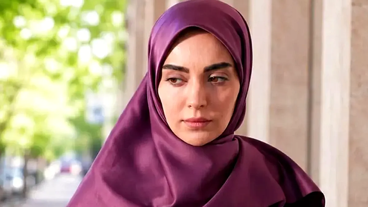 عکس| کودکی کیوت مهشید جوادی بازیگر سریال آنام  در سال ۸۰-۸۱ را دیده اید؟
