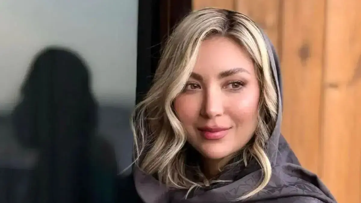 حلقه ازدواج مینیمال اما الماس‌دار مینا مختاری، همسر باکلاس بهرام رادان