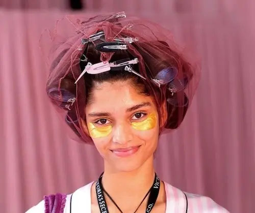 پوست بدون آرایش فرشتهها