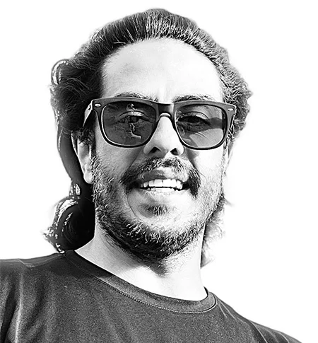 رازهای زندگی پوریا شکیبایی؛ پسر خسرو شکیبایی که کمتر می‌شناسید!