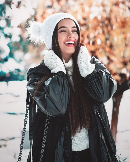 بیوگرافی کیمیا حسینی بلاگر و مدل سرشناس و زیبای ایرانی