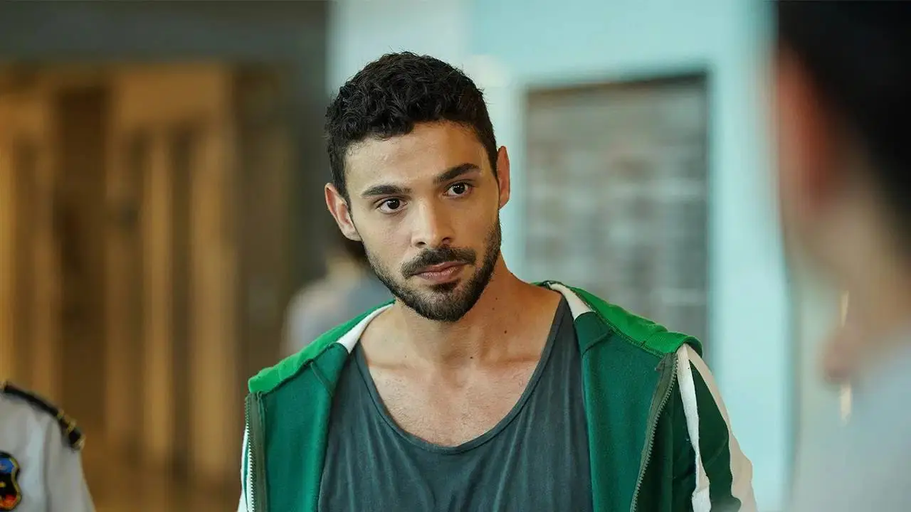 خالد اوزگور ساری