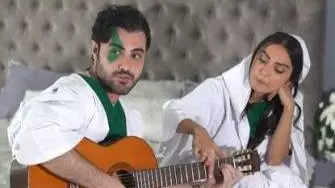 فیلم| دانیال مقدم برای عشق زندگی اش السا فیروزآذر آهنگ عاشقانه خواند! - تصویر شاخص