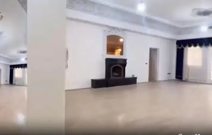 مهران مدیری