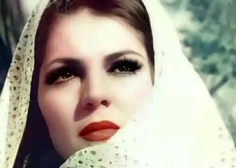 تصویر نادر فروزان در سال ۱۳۵۰ با ظاهری متفاوت در ۳۴ سالگی